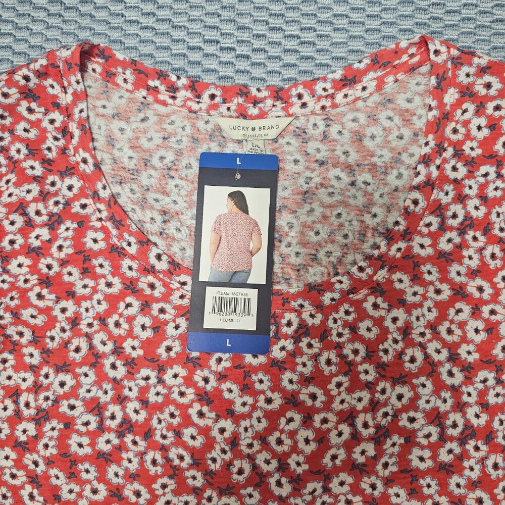 NWT Lucky Brand Women's Red & White Flower Printed Knit Top Shirt - Size Large - Picture 4 of 6